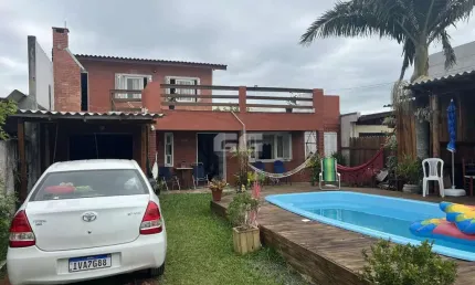 CIDREIRA - CASA COM 4 DORMITÓRIOS E PISCINA A VENDA