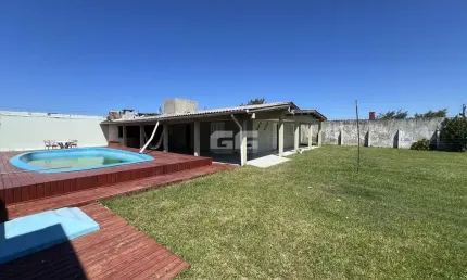 Casa com 3 quartos à venda na Rua José Antônio Bruno, 279, Sindipolo, Balneário Pinhal