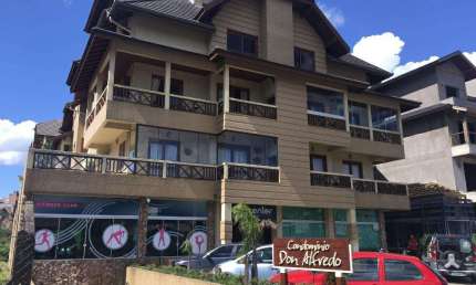 Apartamento com 4 quartos à venda na Rua Emílio Leobet, 1881, Avenida Central, Gramado por R$ 1.800.000