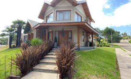 Casa com 3 quartos à venda na Rua Pessegueiro, 150, Vivendas do Arvoredo, Gramado por R$ 2.200.000