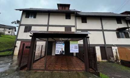 Casa em condomínio fechado com 2 quartos à venda na Sao Paulo, 28, Moura, Gramado por R$ 650.000
