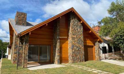Casa com 3 quartos à venda na Estremosa, 4, Vivendas do Arvoredo, Gramado por R$ 2.800.000