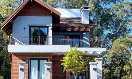 Casa com 3 quartos à venda na Estremosa, 345, Vivendas do Arvoredo, Gramado por R$ 2.990.000