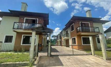 Casa com 2 quartos à venda na Carlos Nei Schuch, 44, Moura, Gramado por R$ 790.000
