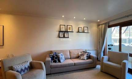 Apartamento com 2 quartos para alugar na Avenida Das Hortênsias, 1770, Centro, Gramado por R$ 4.800