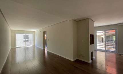 Apartamento com 2 quartos à venda na Júlio de Castilhos, 43, Centro, Canela por R$ 1.220.000
