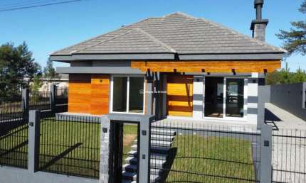 Casa com 3 quartos à venda na marsal, 100, Dutra, Gramado por R$ 2.300.000