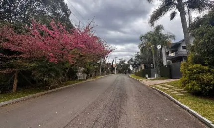 Terreno em condomínio fechado à venda na laurindo comiotto, 60, lagos de gramado, gramado por r$ 820.000