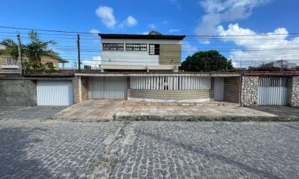 CASA SOBRADO 1° ANDAR COM 5 QTS 2 SUÍTES 5 BANHEIROS NO CORDEIRO: