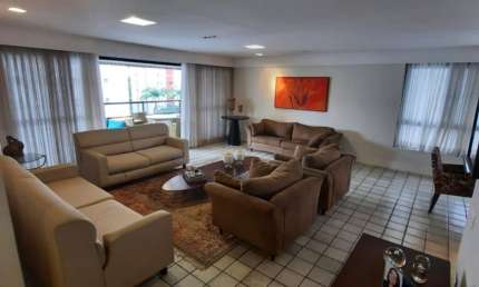 Apt° de Alto Padrão 275m² 4 Qts sendo 3 Suítes 3 Vagas no Parnamirim