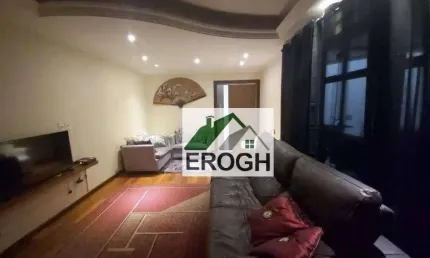 Sobrado com 3 dormitórios à venda, 240 m² por R$ 1.040.000,00 - Vila Scarpelli - Santo André/SP