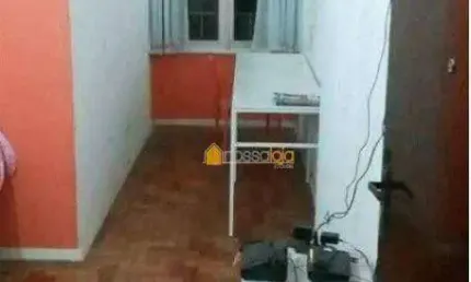 Excelente oportunidade, apto vazio na 3ª quadra, sala, 2 qtos + 3º qto reversível, banho, copa cozinha, área.