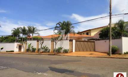 Casa (térrea na rua) 4 dormitórios/suite, cozinha planejada