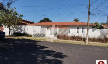 Casa (térrea na rua) 3 dormitórios/suite, cozinha planejada