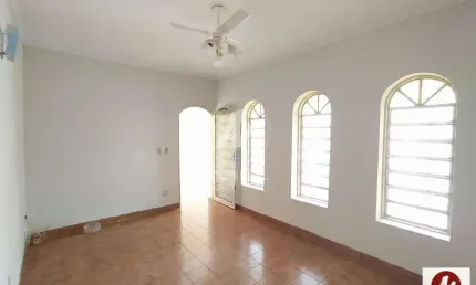 Casa (térrea na rua) 2 dormitórios, cozinha planejada