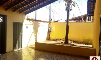 Casa (térrea na rua) 2 dormitórios, cozinha planejada