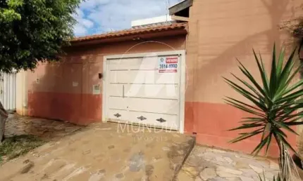 Casa (térrea na rua) 2 dormitórios/suite, cozinha planejada