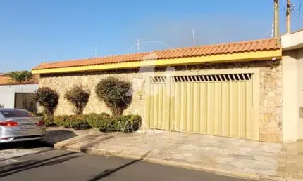 Casa (térrea na rua) 3 dormitórios/suite, cozinha planejada