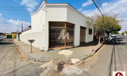 Casa (térrea na rua) 3 dormitórios, cozinha planejada