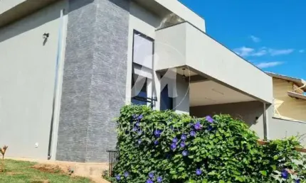 Casa (térrea na rua) 2 dormitórios/suite, cozinha planejada