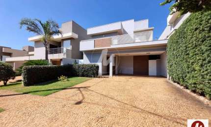 Casa (sobrado em condominio) 3 dormitórios/suite, cozinha planejada, portaria 24hs, em condomínio fechado