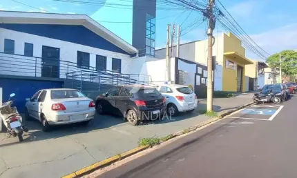 Casa (sobrado na  rua) 3 dormitórios, cozinha planejada
