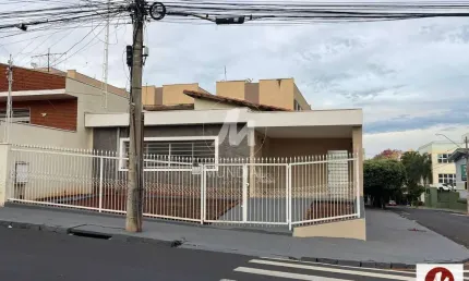 Casa (térrea na rua) 3 dormitórios, cozinha planejada