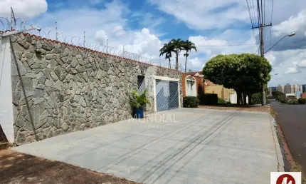 Casa (térrea na rua) 3 dormitórios/suite, cozinha planejada