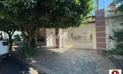 Casa (térrea na rua) 3 dormitórios/suite, cozinha planejada