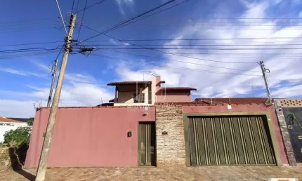Casa (sobrado na  rua) 3 dormitórios/suite, cozinha planejada