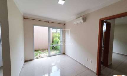 Apartamento (tipo - padrao) 1 dormitórios, cozinha planejada, portaria 24 horas, lazer, elevador, em condomínio fechado