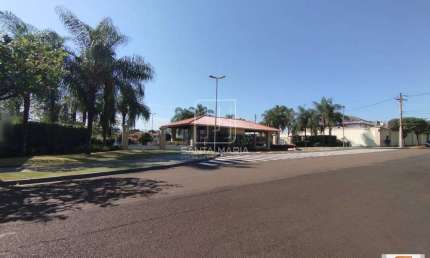 Casa (térrea em condominio) 3 dormitórios/suite, portaria 24hs, em condomínio fechado