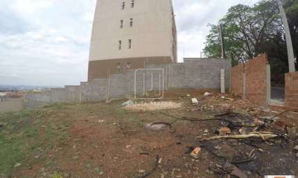 Terreno à venda na Rua General Câmara 0 (56017sv), Ipiranga, Ribeirão Preto