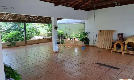 Casa (térrea na rua) 3 dormitórios/suite, cozinha planejada