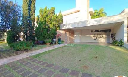Casa (sobrado em condominio) 3 dormitórios/suite, cozinha planejada, portaria 24 horas, em condomínio fechado