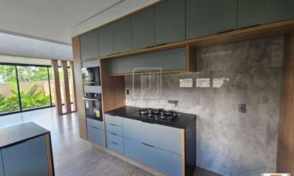 Casa (térrea em condominio) 3 dormitórios/suite, cozinha planejada, portaria 24hs, lazer, espaço gourmet, salão de festa, salão de jogos, em condomínio fechado