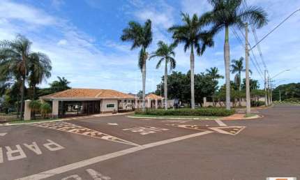 Casa (térrea em condominio) 3 dormitórios/suite, cozinha planejada, portaria 24hs, lazer, espaço gourmet, salão de festa, salão de jogos, em condomínio fechado