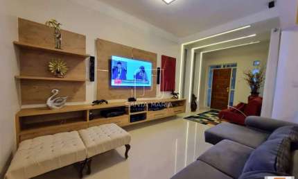 Casa (térrea na rua) 3 dormitórios/suite, cozinha planejada