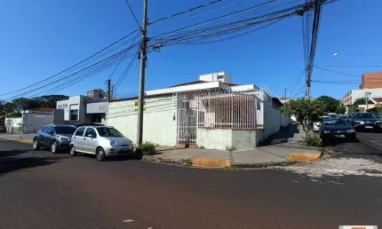 Casa (térrea na rua) 3 dormitórios/suite, cozinha planejada