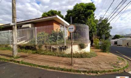 Casa (térrea na rua) 3 dormitórios, cozinha planejada