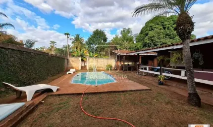 Casa (térrea na rua) 3 dormitórios/suite, cozinha planejada