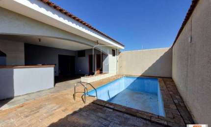 Casa (térrea na rua) 4 dormitórios/suite, cozinha planejada
