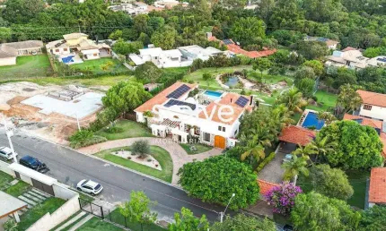 Casa térrea à venda com 4 suítes e 2.940 m² de terreno no condomínio terras de itaici – indaiatuba/sp.