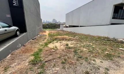 Terreno à venda, 360 m² por R$ 615.000,00 - Jardim Esplanada - Indaiatuba/SP
