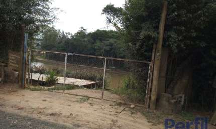 Chácara / sítio à venda na Vila Cabrera, Suzano  por R$ 400.000