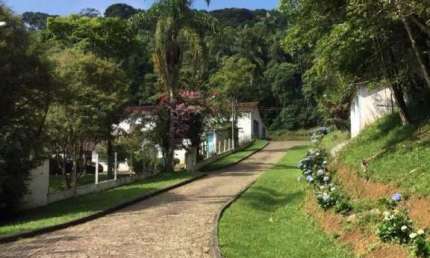 Chácara / sítio à venda no Quatinga, Mogi das Cruzes  por R$ 1.600.000