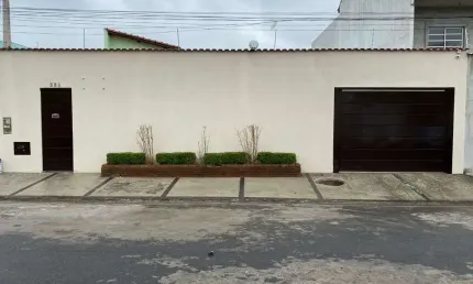 Sala comercial à venda no Jardim Quaresmeira II, Suzano  por R$ 550.000