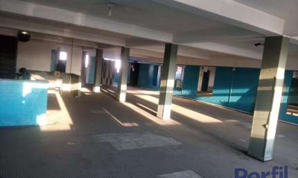 Sala comercial para alugar no Parque Suzano, Suzano  por R$ 1.600