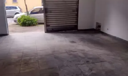 Sala comercial para alugar no Parque Suzano, Suzano  por R$ 1.400