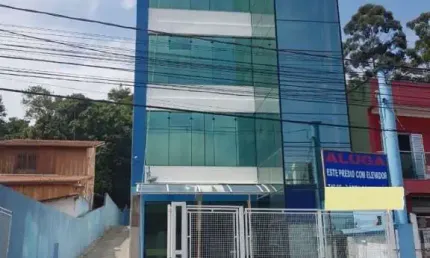 Sala comercial para alugar no Jardim Vitória, Arujá  por R$ 30.000